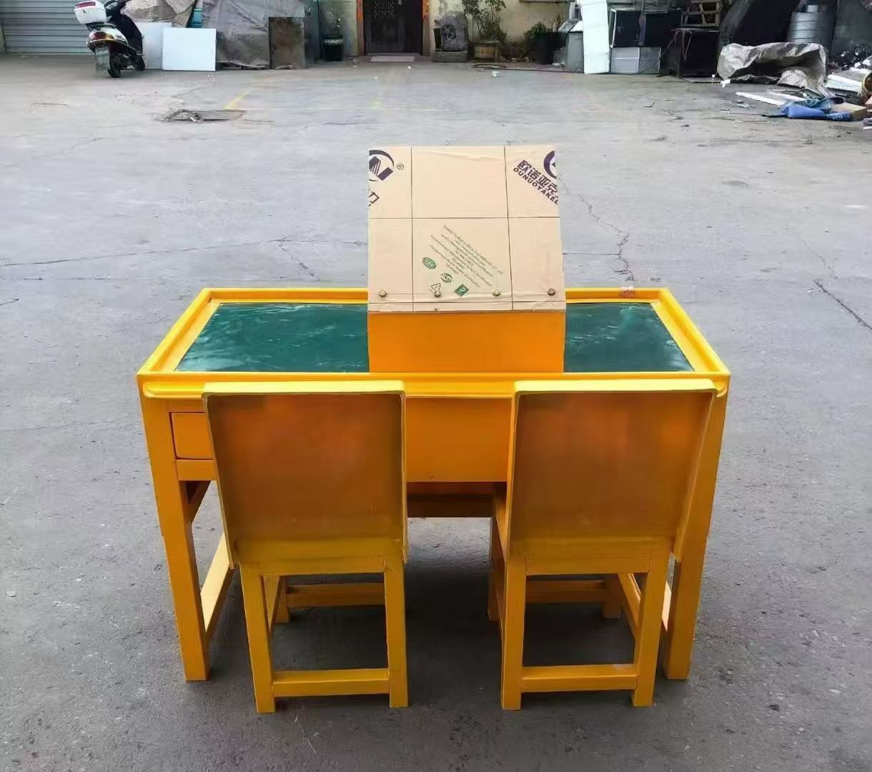 阿鲁科尔沁防静电导通桌井下煤矿火工品发放桌：危险品流转的安全守护者